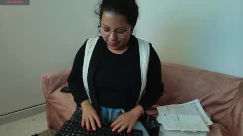 tell me jess   online show from 03/07/25, 07:05