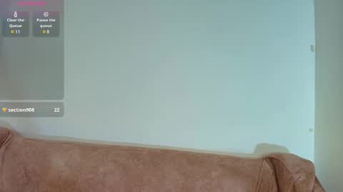 Snapshot of cutejess45 chatting on 10/31/25, 04:24 tell me jess online show from 10/31/25, 04:24