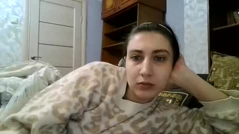 cutekattie online show from 11/24/25, 05:29