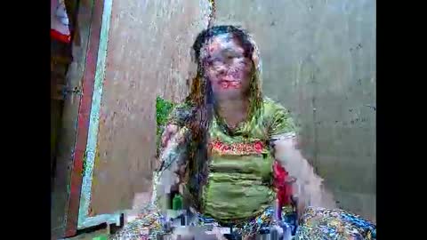 Lalai online show from 10/22/25, 09:03