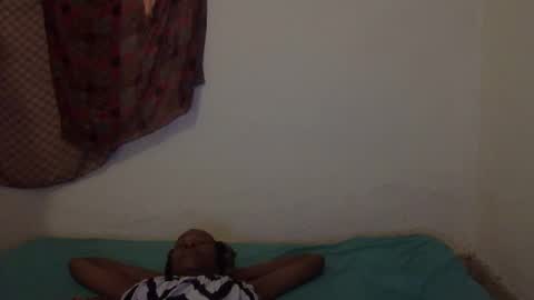 Snapshot of cutemir chatting on 10/14/25, 02:45 cutemir online show from 10/14/25, 02:45