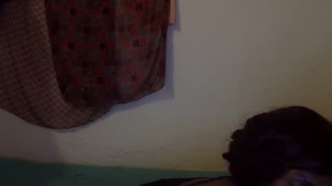 Snapshot of cutemir chatting on 10/17/25, 04:31 cutemir online show from 10/17/25, 04:31