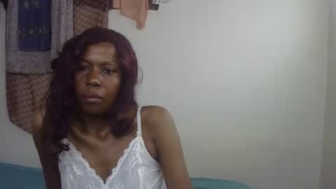 Snapshot of cutemir chatting on 11/05/25, 04:23 cutemir online show from 11/05/25, 04:23