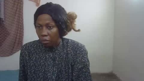 Snapshot of cutemir chatting on 11/06/25, 10:27 cutemir online show from 11/06/25, 10:27