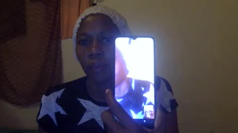 Snapshot of cutemir chatting on 11/16/25, 12:49 cutemir online show from 11/16/25, 12:49