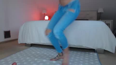 CuteMoments online show from 01/18/25, 03:27