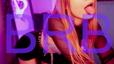 Snapshot of cutemousee chatting on 11/01/25, 08:05 Rina online show from 11/01/25, 08:05