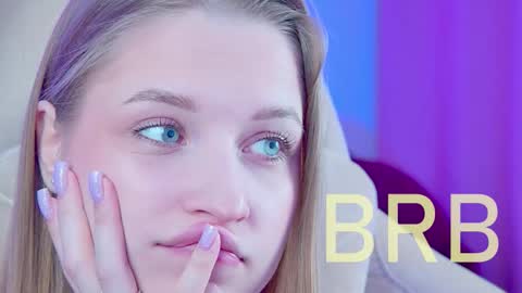 Rina online show from 11/30/25, 08:40