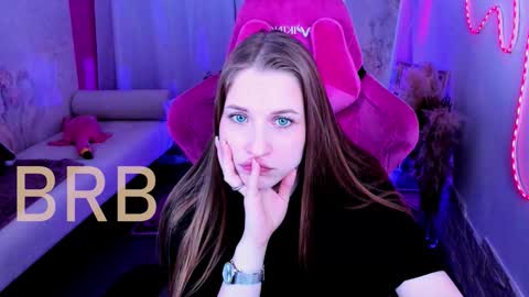 Rina online show from 12/03/25, 05:48