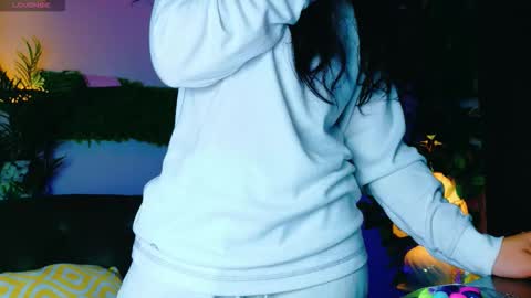 cuteness__girl online show from 09/22/25, 04:36