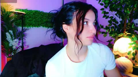 cuteness__girl online show from 10/08/25, 06:11