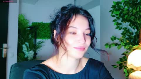 cuteness__girl online show from 10/14/25, 05:30