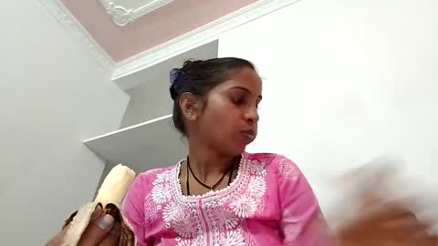 Snapshot of cutepayel chatting on 03/10/25, 09:53 cutepayel online show from 03/10/25, 09:53