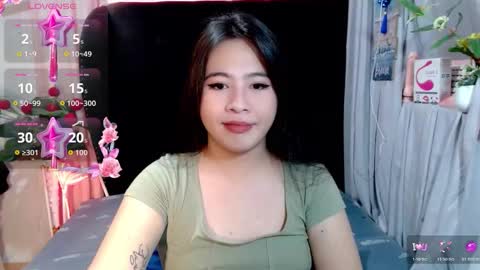 cute online show from 12/21/25, 08:49