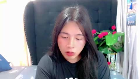 cute online show from 01/06/26, 05:33