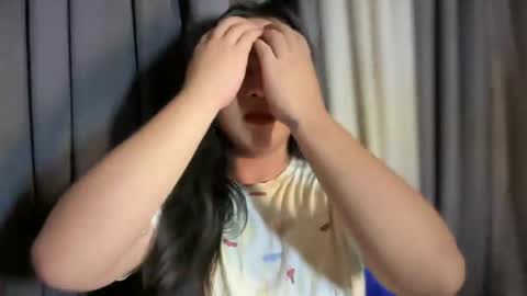 cute online show from 06/11/26, 02:53
