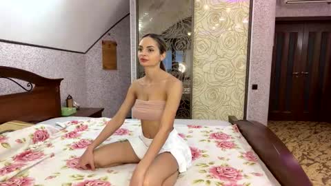 Alina online show from 12/19/25, 04:19