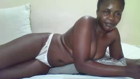 TAMARA online show from 11/19/25, 03:01