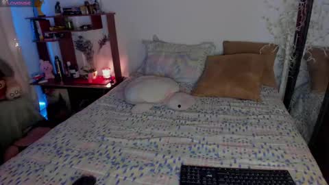 cuteweed420 online show from 10/04/25, 07:06