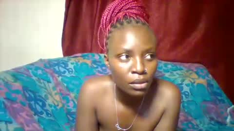 cutey_lunar online show from 02/02/25, 04:54