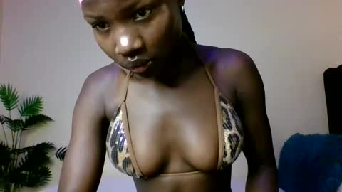 Snapshot of cutey_mara chatting on 04/04/26, 06:00 cutey_mara online show from 04/04/26, 06:00