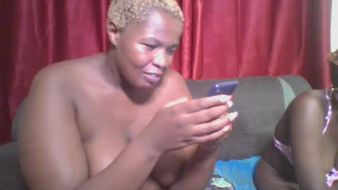 cutey_mellanin online show from 01/28/25, 07:32