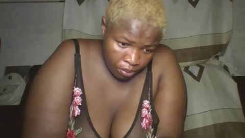 cutey_mellanin online show from 10/17/25, 02:15