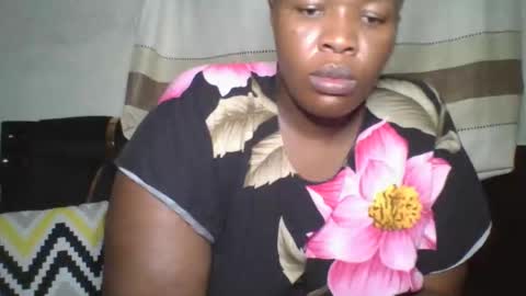 cutey_mellanin online show from 10/26/25, 04:13