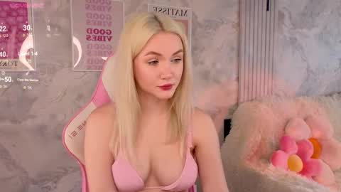HelloMy name Eva online show from 06/09/26, 03:40