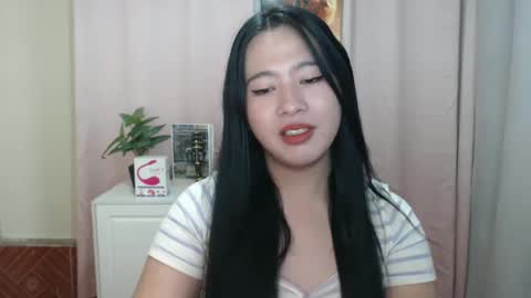 Snapshot of cutie_asianwoman chatting on 12/15/24, 06:37 cutie_asianwoman online show from 12/15/24, 06:37