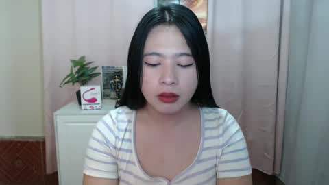 Snapshot of cutie_asianwoman chatting on 12/17/24, 08:43 cutie_asianwoman online show from 12/17/24, 08:43