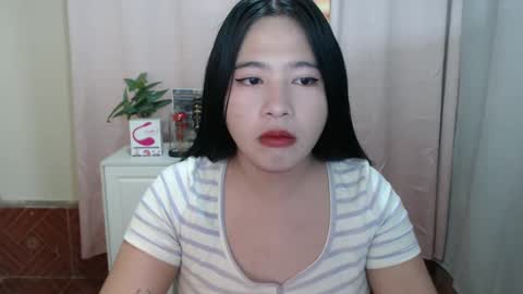 Snapshot of cutie_asianwoman chatting on 12/18/24, 06:35 cutie_asianwoman online show from 12/18/24, 06:35