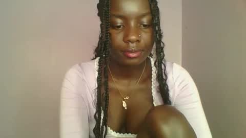 Snapshot of cutie_choco chatting on 10/18/25, 01:01 cutie_choco online show from 10/18/25, 01:01