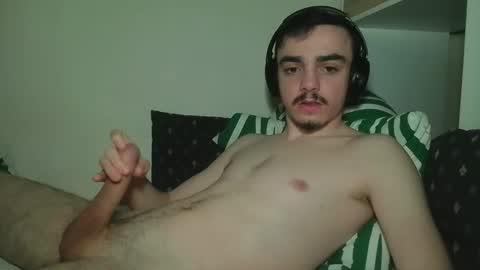 Snapshot of cutie_garlix chatting on 03/08/26, 01:47 cutie garlix online show from 03/08/26, 01:47