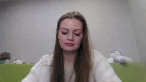 Chloe online show from 03/02/25, 05:12