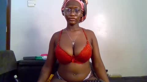 CUTIE online show from 03/12/26, 09:48