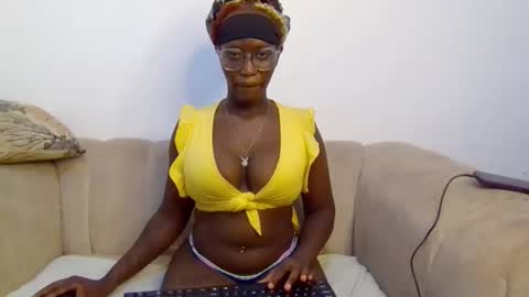 CUTIE online show from 04/17/26, 12:19
