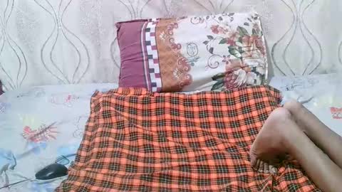 Snapshot of cutie_sally chatting on 10/31/25, 11:17 cutie_sally online show from 10/31/25, 11:17