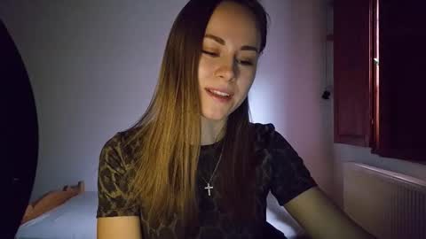 cutie_xoxo_ online show from 02/02/26, 08:02