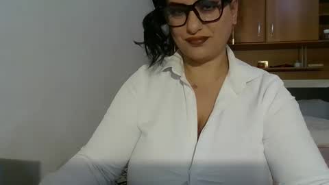 Ami online show from 11/09/25, 09:02