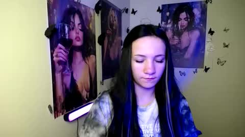 Emma online show from 09/30/25, 05:56