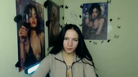 Emma online show from 11/07/25, 01:22