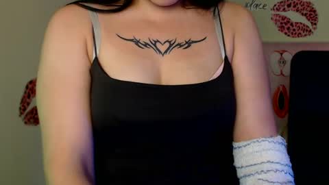 Emma online show from 07/28/26, 11:17
