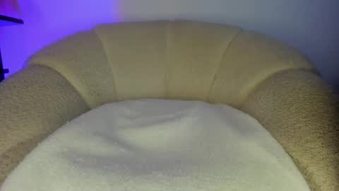 Hannah online show from 11/01/25, 12:51