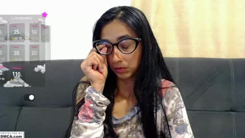 Snapshot of cutte_kitty_ chatting on 07/28/26, 02:51 miss ari online show from 07/28/26, 02:51
