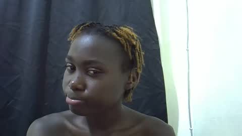 Snapshot of cuttey_slim22 chatting on 04/10/26, 11:59 cuttey_slim22 online show from 04/10/26, 11:59