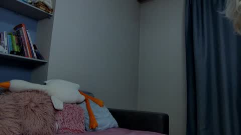 cuttiebunny online show from 01/05/25, 11:55