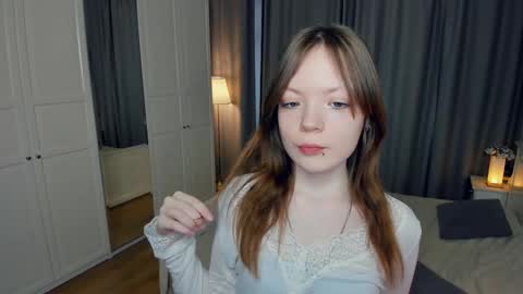 Snapshot of cuty_petite chatting on 02/21/26, 05:19 Anne online show from 02/21/26, 05:19