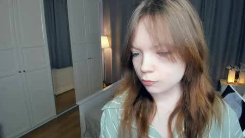 Snapshot of cuty_petite chatting on 03/01/26, 05:09 Anne online show from 03/01/26, 05:09