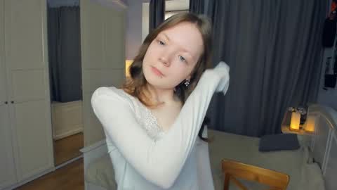 Snapshot of cuty_petite chatting on 03/16/26, 05:13 Anne online show from 03/16/26, 05:13